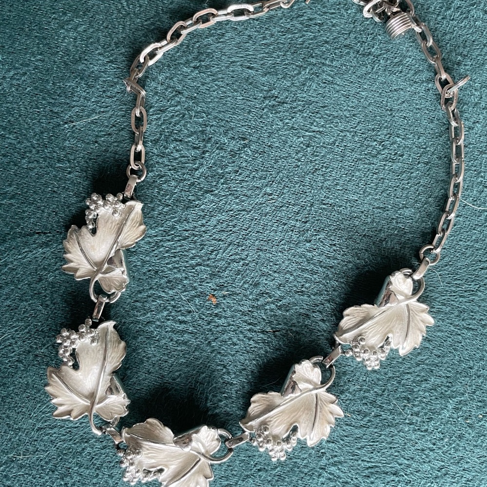 Antique Silver Leaf Rhinestone Statement Necklace - image 2